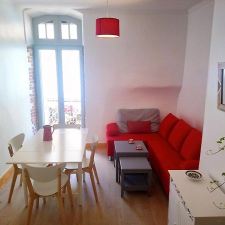 Joli Duplex Avec Balcon Et Vue Sur Place Du Centre Historique ! Foix Eksteriør bilde